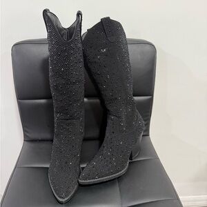 Elegant Black Women's Boots